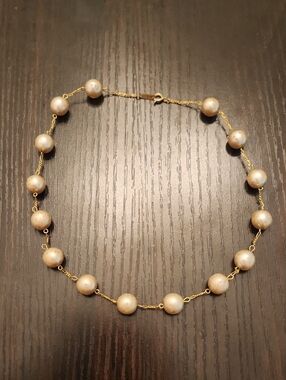 Costume Gold Chain Necklace with Cream Pearl Beads - Classic Women’s Choker